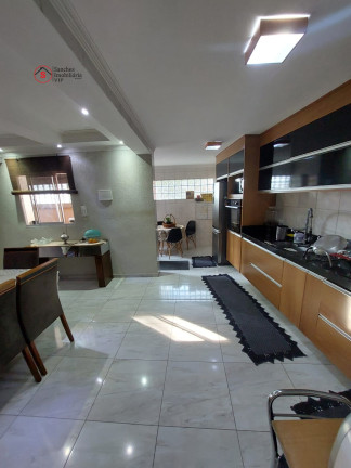 Sobrado com 3 Quartos à Venda, 216 m² em Quinta Da Paineira - São Paulo