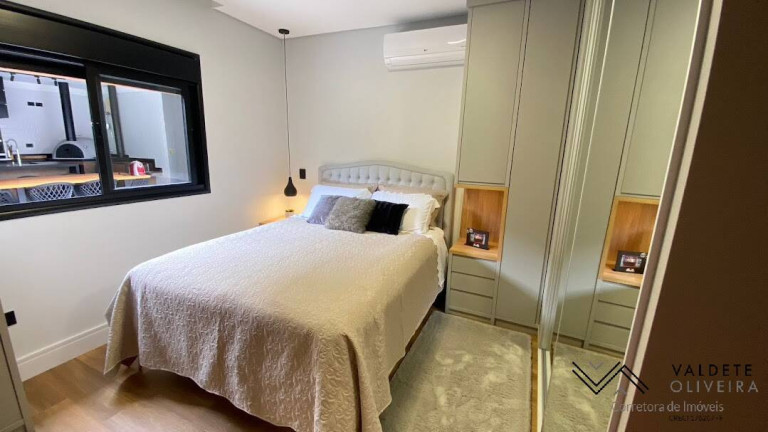 Imagem Casa com 3 Quartos à Venda, 243 m² em Jardim Oriente - São José Dos Campos
