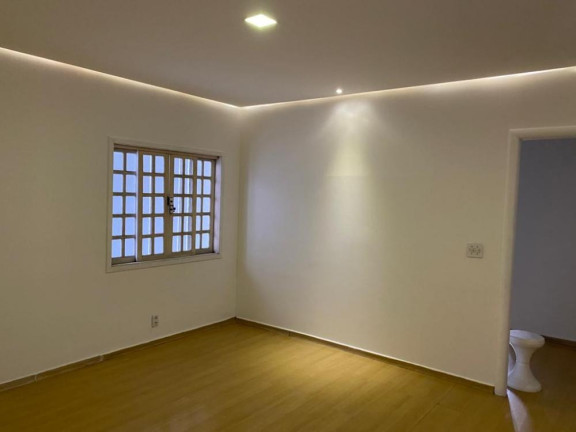 Imagem Imóvel com 3 Quartos à Venda, 552 m² em Campo Grande - Rio De Janeiro Imagem Imóvel com 3 Quartos à Venda, 552 m² em Campo Grande - Rio De Janeiro