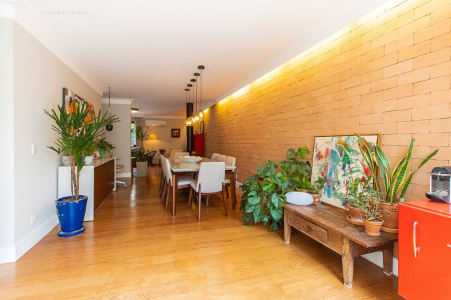 Imagem Casa com 3 Quartos à Venda, 304 m² em Moema Pássaros - São Paulo Imagem Casa com 3 Quartos à Venda, 304 m² em Moema Pássaros - São Paulo