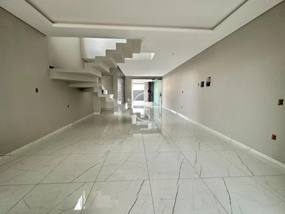 Imagem Casa com 3 Quartos à Venda, 191 m² em Iririú - Joinville