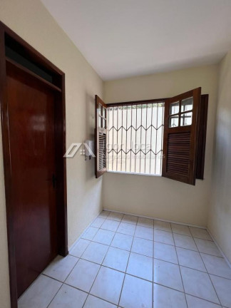 Imagem Casa com 4 Quartos à Venda, 315 m² em Sapiranga - Fortaleza Imagem Casa com 4 Quartos à Venda, 315 m² em Sapiranga - Fortaleza