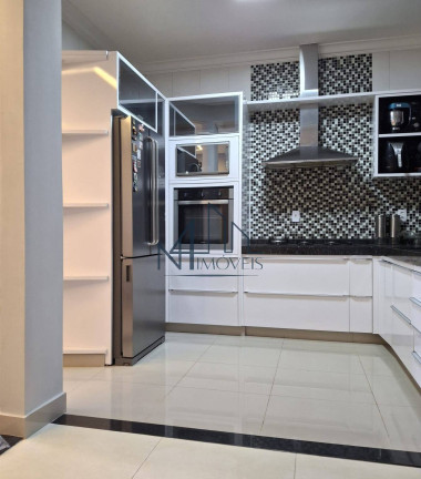 Imagem Sobrado com 3 Quartos à Venda, 170 m² em Setor Faiçalville - Goiânia Imagem Sobrado com 3 Quartos à Venda, 170 m² em Setor Faiçalville - Goiânia