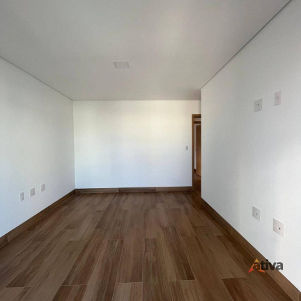 Imagem Apartamento com 3 Quartos à Venda, 135 m² Imagem Apartamento com 3 Quartos à Venda, 135 m²