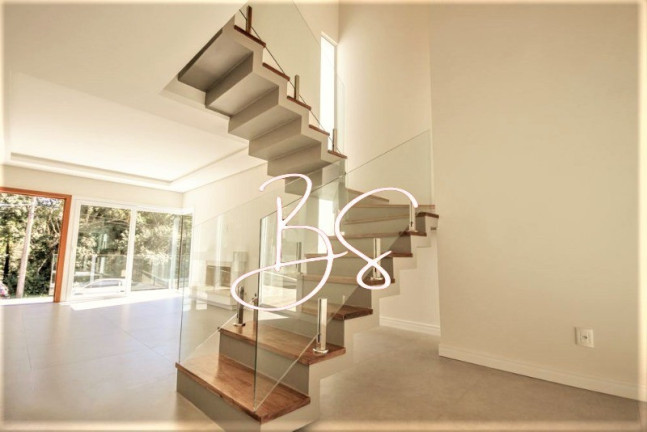 Imagem Casa com 3 Quartos à Venda, 418 m² em Centro - Gramado Imagem Casa com 3 Quartos à Venda, 418 m² em Centro - Gramado