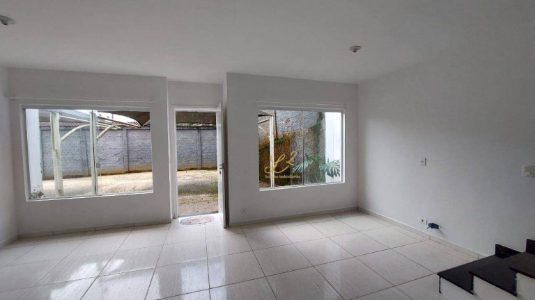 Imagem Sobrado com 2 Quartos para Alugar, 85 m² em Abranches - Curitiba