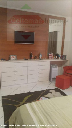 Imagem Casa com 4 Quartos à Venda, 210 m² em Jardim Sonia Maria - Taubaté Imagem Casa com 4 Quartos à Venda, 210 m² em Jardim Sonia Maria - Taubaté