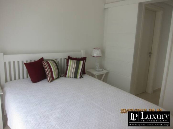 Imagem Casa de Condomínio com 4 Quartos para Temporada, em Juquehy - São Sebastião Imagem Casa de Condomínio com 4 Quartos para Temporada, em Juquehy - São Sebastião