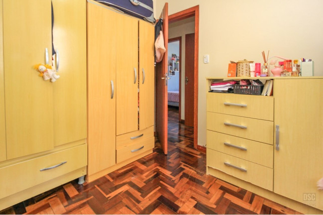 Imagem Imóvel com 3 Quartos à Venda, 77 m² em Teresópolis - Porto Alegre Imagem Imóvel com 3 Quartos à Venda, 77 m² em Teresópolis - Porto Alegre
