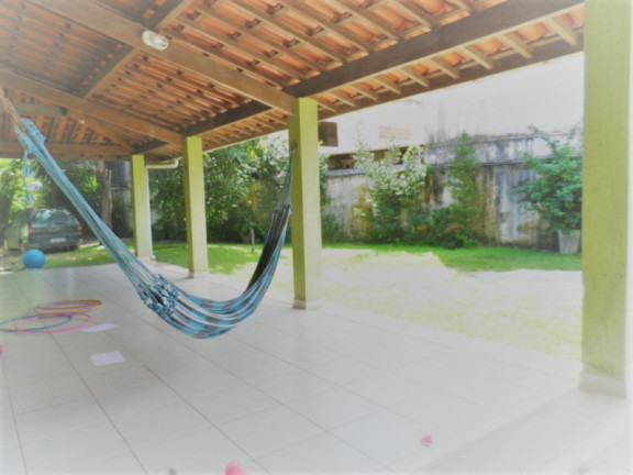 Imagem Casa com 5 Quartos à Venda, 220 m² Imagem Casa com 5 Quartos à Venda, 220 m²