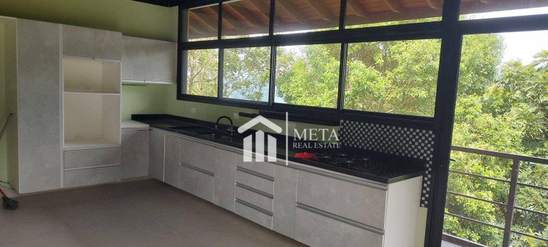 Imagem Imóvel com 3 Quartos à Venda, 200 m² em Alpes Da Cantareira - Mairiporã