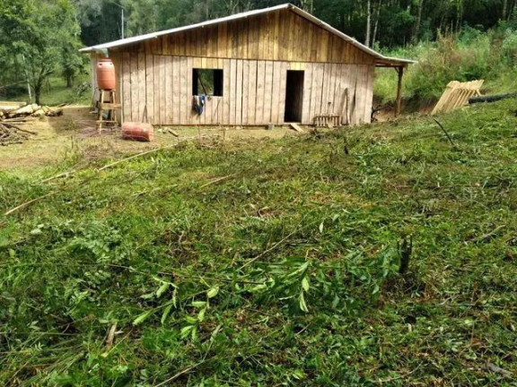Imagem Imóvel com 4 Quartos à Venda, 24.200 m² em água Azul - Lapa Imagem Imóvel com 4 Quartos à Venda, 24.200 m² em água Azul - Lapa