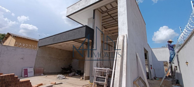 Imagem Casa com 3 Quartos à Venda, 360 m² em Jardim Mont Serrat - Aparecida De Goiânia Imagem Casa com 3 Quartos à Venda, 360 m² em Jardim Mont Serrat - Aparecida De Goiânia