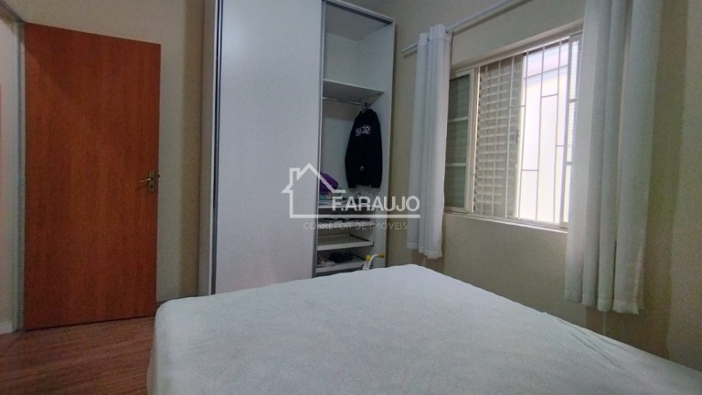 Imagem Sobrado com 3 Quartos à Venda, 162 m² em Vila Haro - Sorocaba Imagem Sobrado com 3 Quartos à Venda, 162 m² em Vila Haro - Sorocaba