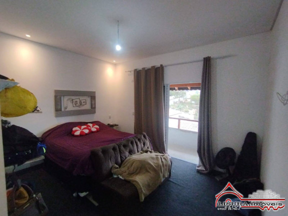 Imagem Casa com 4 Quartos à Venda, 210 m² em Jardim Colônia - Jacareí