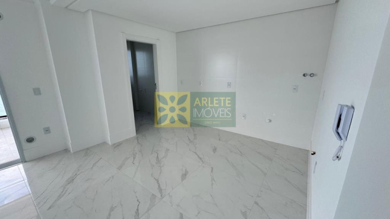 Imagem Apartamento com 4 Quartos à Venda, 180 m² em Meia Praia - Itapema Imagem Apartamento com 4 Quartos à Venda, 180 m² em Meia Praia - Itapema