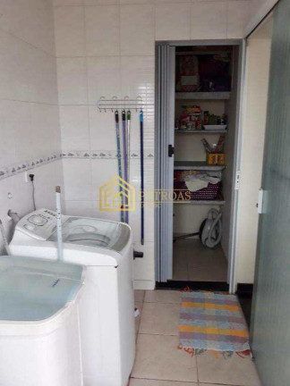 Imagem Casa com 3 Quartos à Venda, 205 m² em Vila Curuçá - Santo André Imagem Casa com 3 Quartos à Venda, 205 m² em Vila Curuçá - Santo André