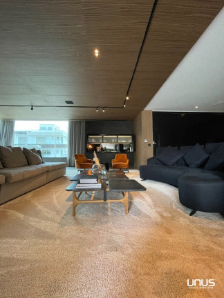 Imagem Casa com 4 Quartos à Venda, 1.400 m² em Jurerê Internacional - Florianópolis Imagem Casa com 4 Quartos à Venda, 1.400 m² em Jurerê Internacional - Florianópolis