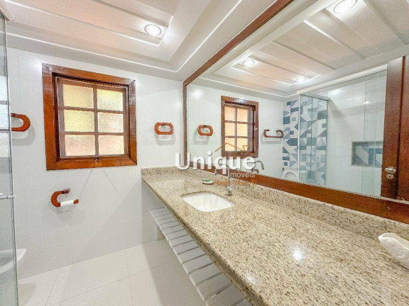 Imagem Casa com 4 Quartos à Venda, 270 m² em Ferradura - Armação Dos Búzios Imagem Casa com 4 Quartos à Venda, 270 m² em Ferradura - Armação Dos Búzios