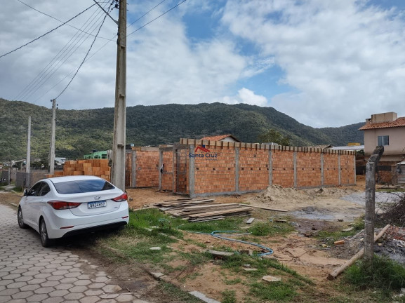 Imagem Casa com 3 Quartos à Venda, em São João Do Rio Vermelho - Florianópolis Imagem Casa com 3 Quartos à Venda, em São João Do Rio Vermelho - Florianópolis