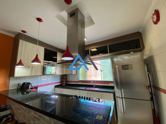 Imagem Casa com 6 Quartos à Venda, 230 m² em Luiz Fagundes - Mairiporã Imagem Casa com 6 Quartos à Venda, 230 m² em Luiz Fagundes - Mairiporã