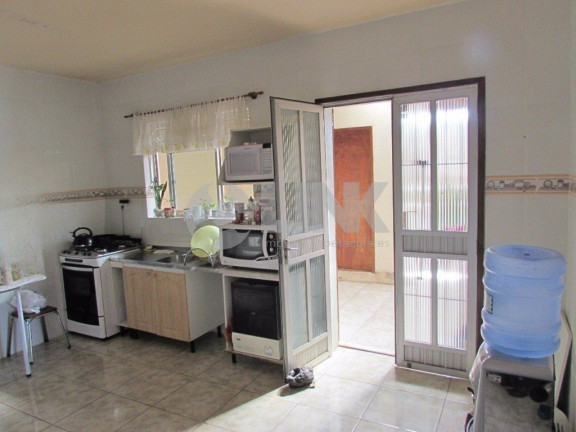 Imagem Casa com 4 Quartos à Venda, 200 m² em Jardim Carvalho - Porto Alegre Imagem Casa com 4 Quartos à Venda, 200 m² em Jardim Carvalho - Porto Alegre