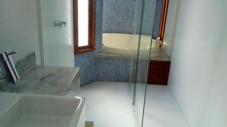 Imagem Casa com 4 Quartos à Venda, 425 m² em Portão - Lauro De Freitas Imagem Casa com 4 Quartos à Venda, 425 m² em Portão - Lauro De Freitas