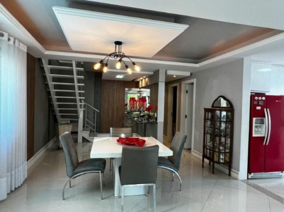 Imagem Casa com 3 Quartos à Venda, 450 m² em Itacoatiara - Niterói Imagem Casa com 3 Quartos à Venda, 450 m² em Itacoatiara - Niterói