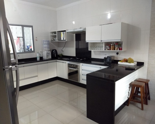 Imagem Casa com 3 Quartos à Venda, 549 m² em Iperó - São Paulo
