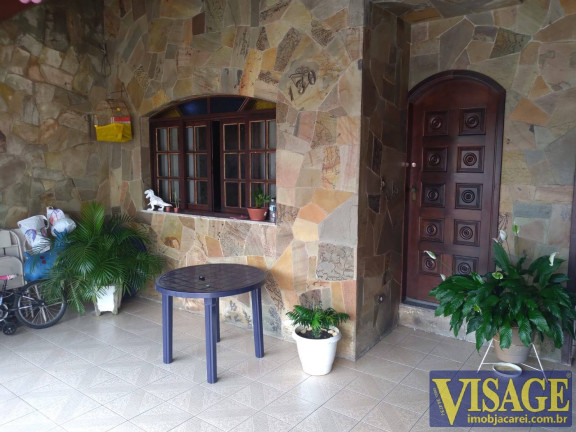 Casa com 3 Quartos à Venda, 120 m² em Vila Martinez - Jacareí