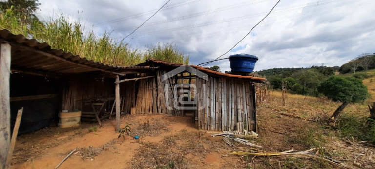 Imagem Imóvel com 2 Quartos à Venda, 60 m² em Faxinal - Botelhos Imagem Imóvel com 2 Quartos à Venda, 60 m² em Faxinal - Botelhos