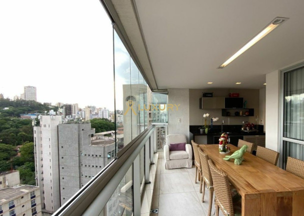 Imagem Imóvel com 4 Quartos à Venda, 168 m² em Lourdes - Belo Horizonte Imagem Imóvel com 4 Quartos à Venda, 168 m² em Lourdes - Belo Horizonte