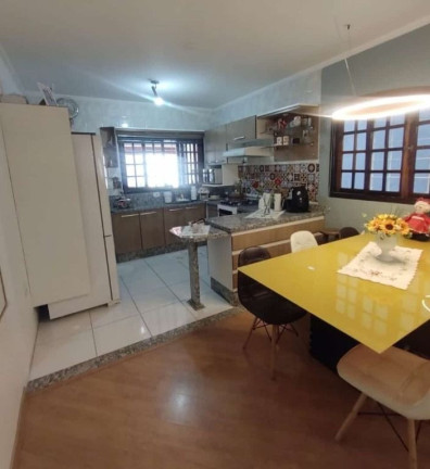 Imagem Sobrado com 3 Quartos à Venda, 122 m² em Vila Jundiaí - Mogi Das Cruzes Imagem Sobrado com 3 Quartos à Venda, 122 m² em Vila Jundiaí - Mogi Das Cruzes