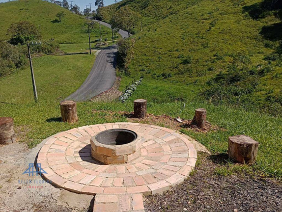 Imagem Fazenda à Venda, 1.414 m² em Centro - águas Mornas