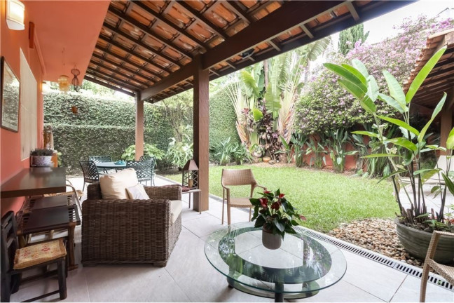 Imagem Casa com 3 Quartos à Venda, 300 m² em Morumbi - São Paulo Imagem Casa com 3 Quartos à Venda, 300 m² em Morumbi - São Paulo