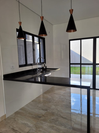 Imagem Sobrado com 3 Quartos à Venda, 137 m² em Villas Do Jaguari - Santana De Parnaíba Imagem Sobrado com 3 Quartos à Venda, 137 m² em Villas Do Jaguari - Santana De Parnaíba