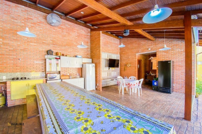 Imagem Casa com 6 Quartos à Venda, 432 m² em Fazenda Da Armação - Governador Celso Ramos Imagem Casa com 6 Quartos à Venda, 432 m² em Fazenda Da Armação - Governador Celso Ramos