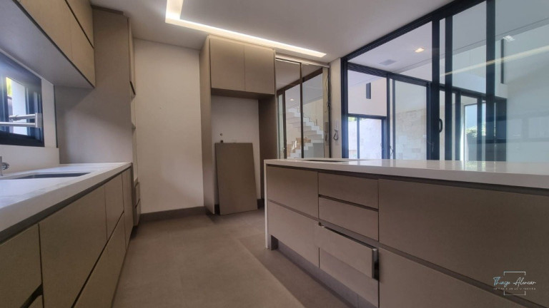 Imagem Sobrado com 4 Quartos à Venda, 450 m² em Residencial Alphaville - Campo Grande Imagem Sobrado com 4 Quartos à Venda, 450 m² em Residencial Alphaville - Campo Grande