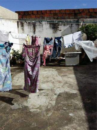 Imagem Imóvel com 4 Quartos à Venda, 150 m² em Siqueira - Fortaleza Imagem Imóvel com 4 Quartos à Venda, 150 m² em Siqueira - Fortaleza