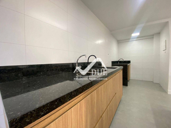 Imagem Casa com 3 Quartos à Venda, 175 m² em Ponta Da Praia - Santos Imagem Casa com 3 Quartos à Venda, 175 m² em Ponta Da Praia - Santos
