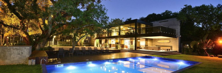 Imagem Casa de Condomínio com 3 Quartos à Venda, 685 m² em Tristeza - Porto Alegre Imagem Casa de Condomínio com 3 Quartos à Venda, 685 m² em Tristeza - Porto Alegre