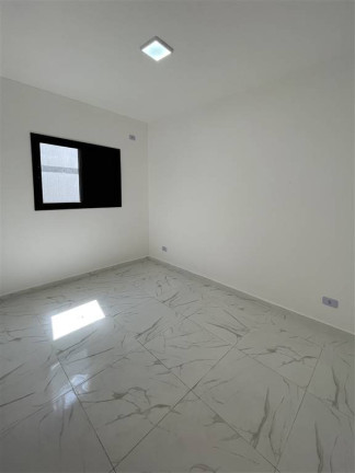 Imagem Casa com 2 Quartos à Venda, 49 m² em Maracanã - Praia Grande Imagem Casa com 2 Quartos à Venda, 49 m² em Maracanã - Praia Grande