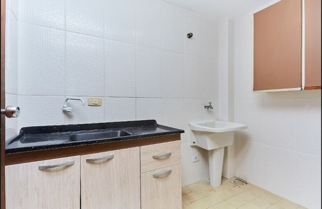 Imagem Apartamento com 1 Quarto à Venda, 33 m² em Centro - Curitiba Imagem Apartamento com 1 Quarto à Venda, 33 m² em Centro - Curitiba