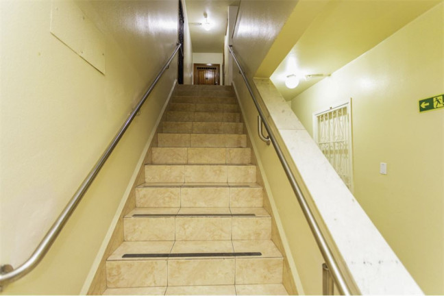Imagem Apartamento com 1 Quarto à Venda, 32 m² em Passo Da Areia - Porto Alegre Imagem Apartamento com 1 Quarto à Venda, 32 m² em Passo Da Areia - Porto Alegre