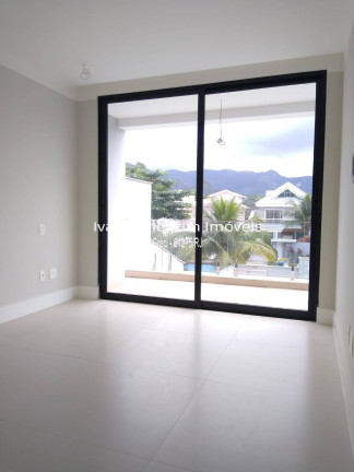Imagem Casa de Condomínio com 5 Quartos à Venda, 340 m² em Barra Da Tijuca - Rio De Janeiro