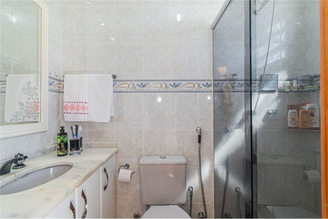 Imagem Imóvel com 3 Quartos à Venda, em Menino Deus - Porto Alegre Imagem Imóvel com 3 Quartos à Venda, em Menino Deus - Porto Alegre