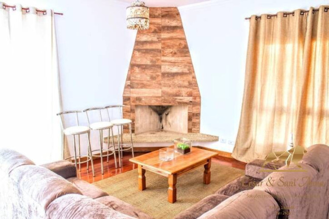 Imagem Casa com 4 Quartos à Venda, 185 m² em Recanto Das Araucárias - Campos Do Jordão Imagem Casa com 4 Quartos à Venda, 185 m² em Recanto Das Araucárias - Campos Do Jordão