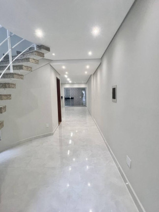 Imagem Casa com 3 Quartos à Venda, 210 m² em Parque Das Nações - Santo André Imagem Casa com 3 Quartos à Venda, 210 m² em Parque Das Nações - Santo André