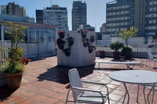 Imagem Apartamento com 1 Quarto à Venda, 30 m² em Centro Histórico - Porto Alegre Imagem Apartamento com 1 Quarto à Venda, 30 m² em Centro Histórico - Porto Alegre
