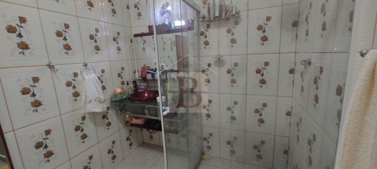 Imagem Casa com 3 Quartos à Venda, 200 m² em Colubande - São Gonçalo Imagem Casa com 3 Quartos à Venda, 200 m² em Colubande - São Gonçalo